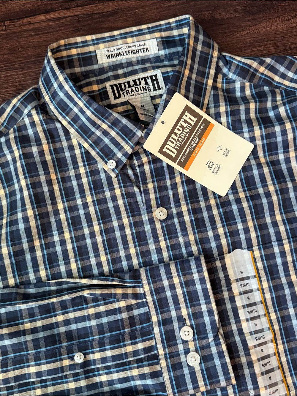 Duluth Trading Mens M Wrinkle Fighter Slim Fit Blue Plaid Button Down Shirt NWT